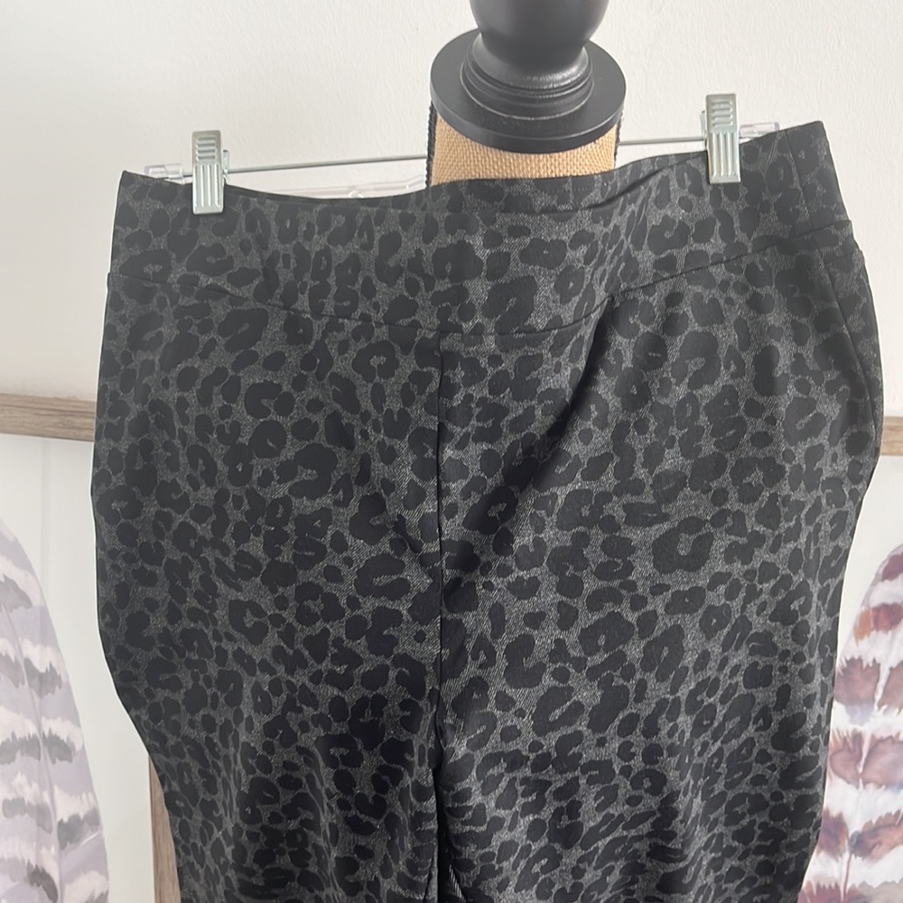 LOFT animal print leggings